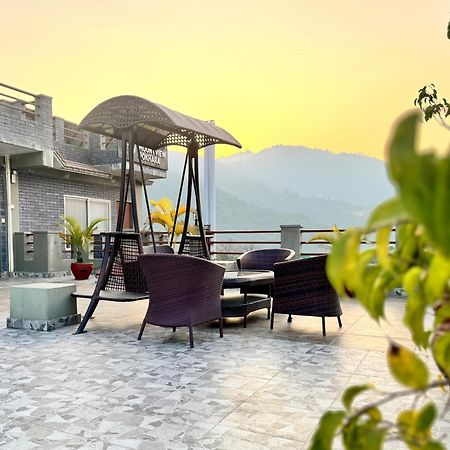 Mount View Pokhara Hotel Exterior foto