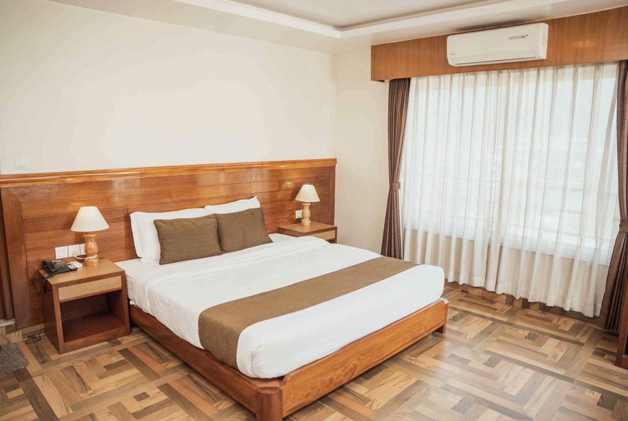 Mount View Pokhara Hotel Exterior foto