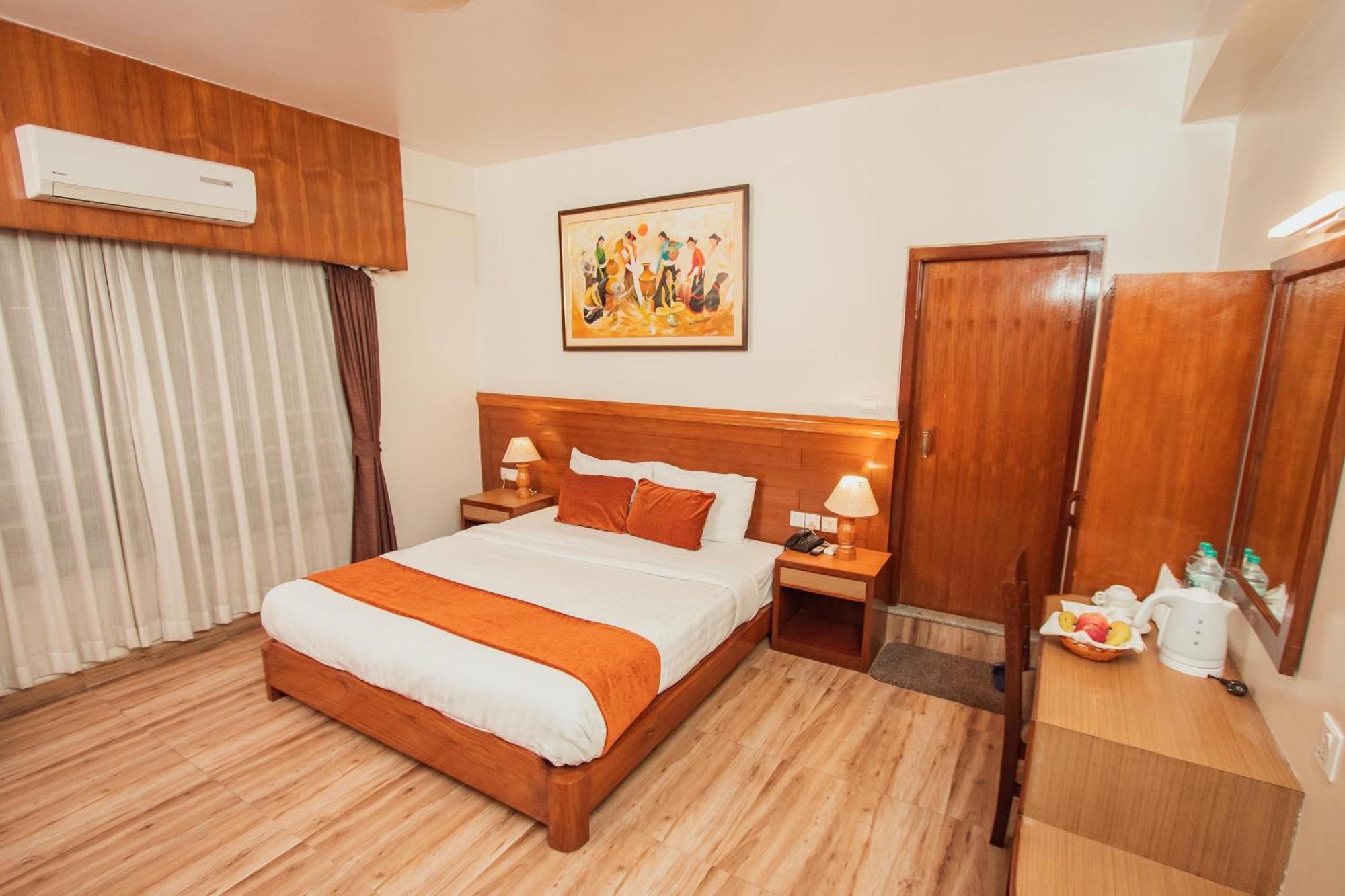 Mount View Pokhara Hotel Exterior foto